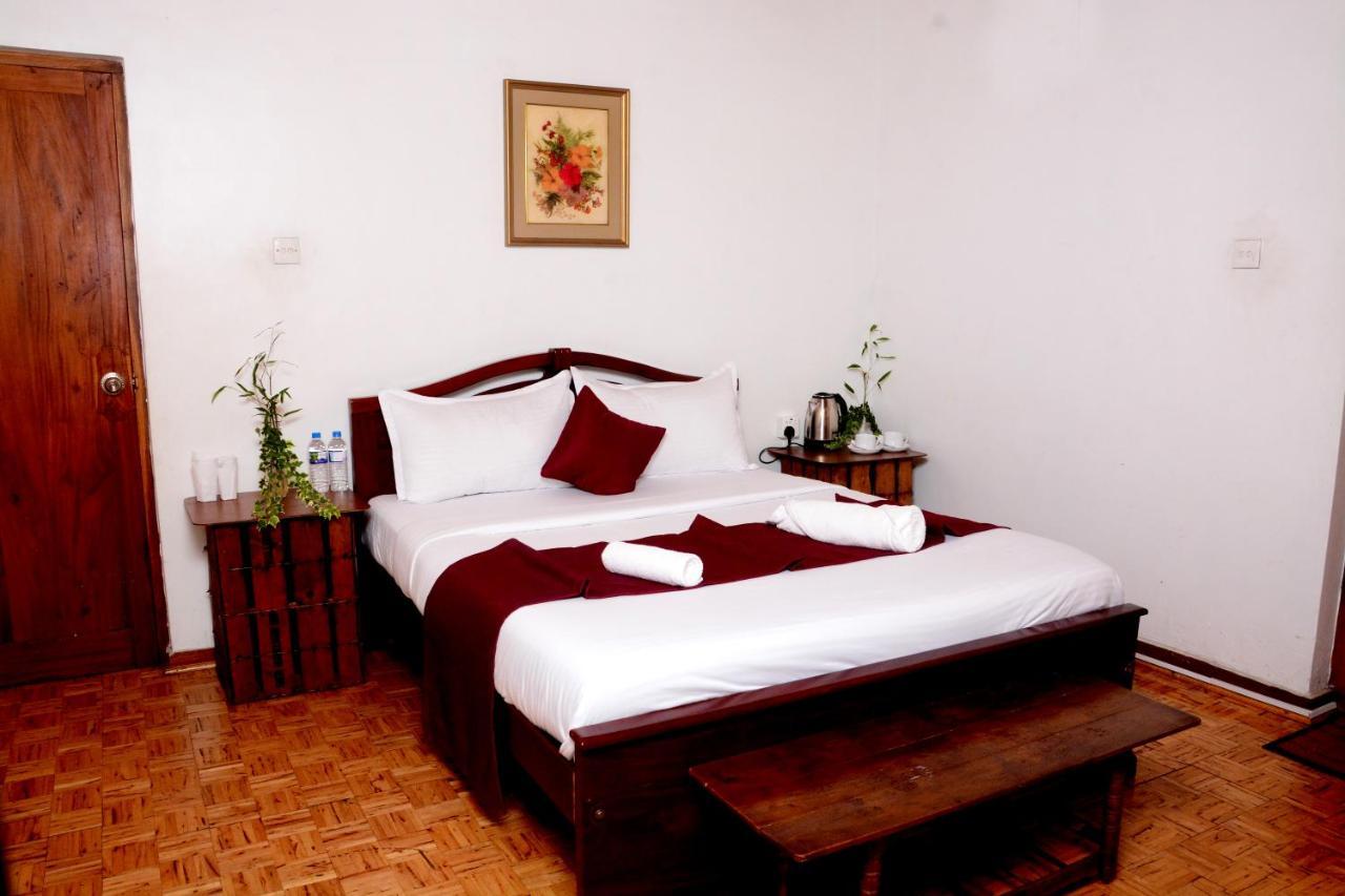 Bed and Breakfast The West Gate Bungalow Nuwara Eliya Zewnętrze zdjęcie