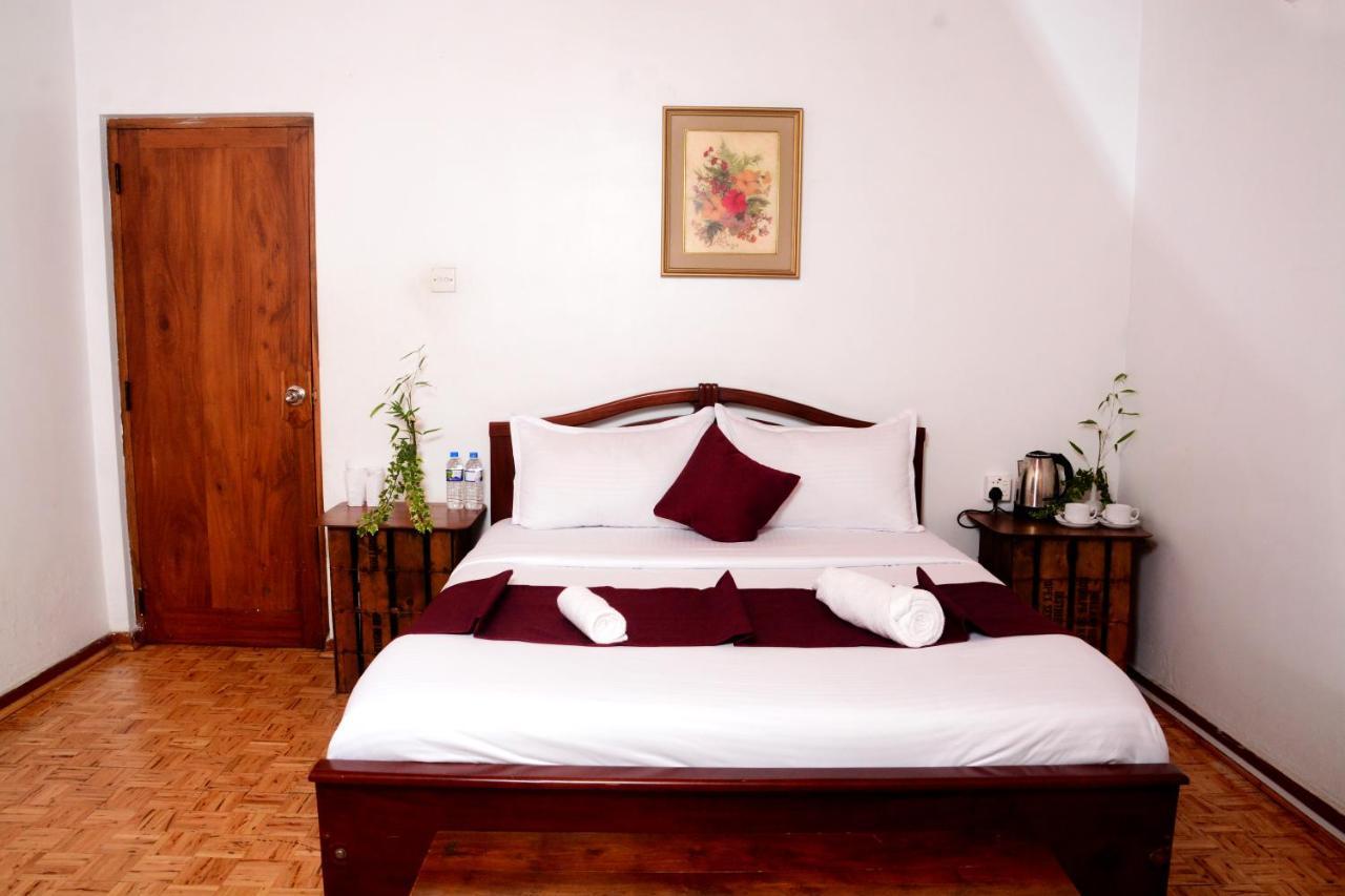 Bed and Breakfast The West Gate Bungalow Nuwara Eliya Zewnętrze zdjęcie